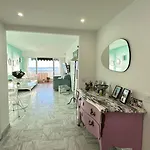 Paradou On The Beach, Amazing View, 3 Beds